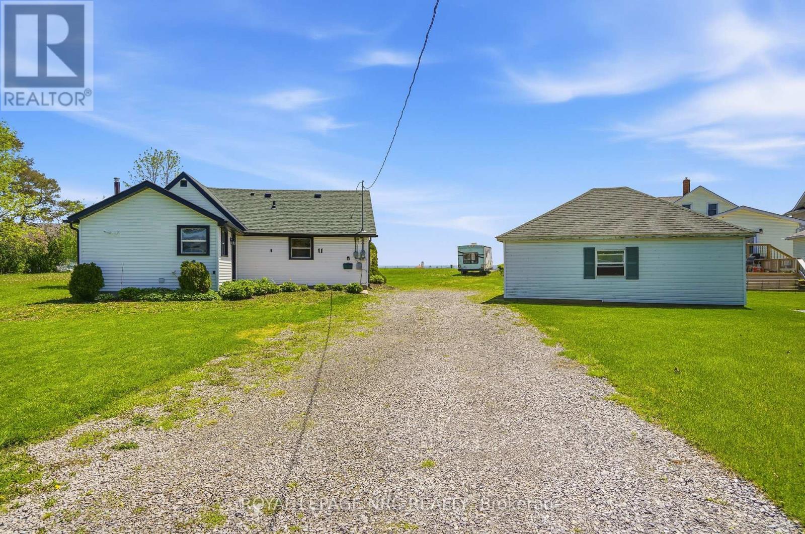 11 White Avenue, Fort Erie, Ontario  L2A 1C6 - Photo 4 - X13160324
