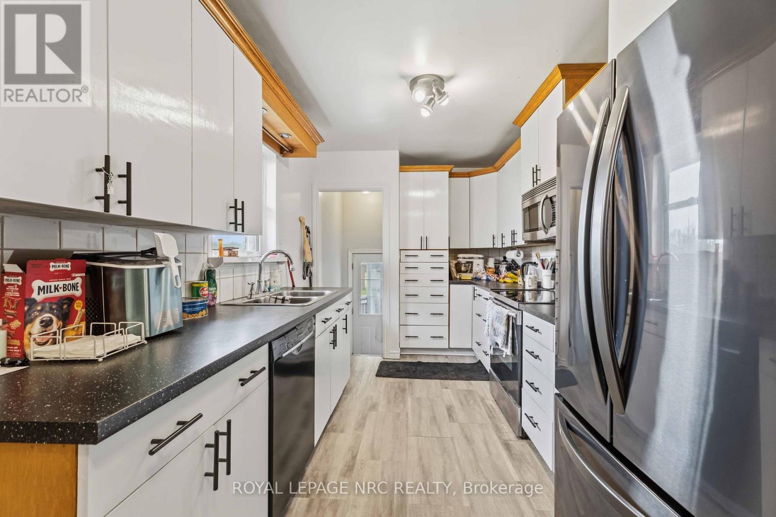 7101 Roger Crescent, Niagara Falls, Ontario  L2G 3A6 - Photo 12 - X13161416