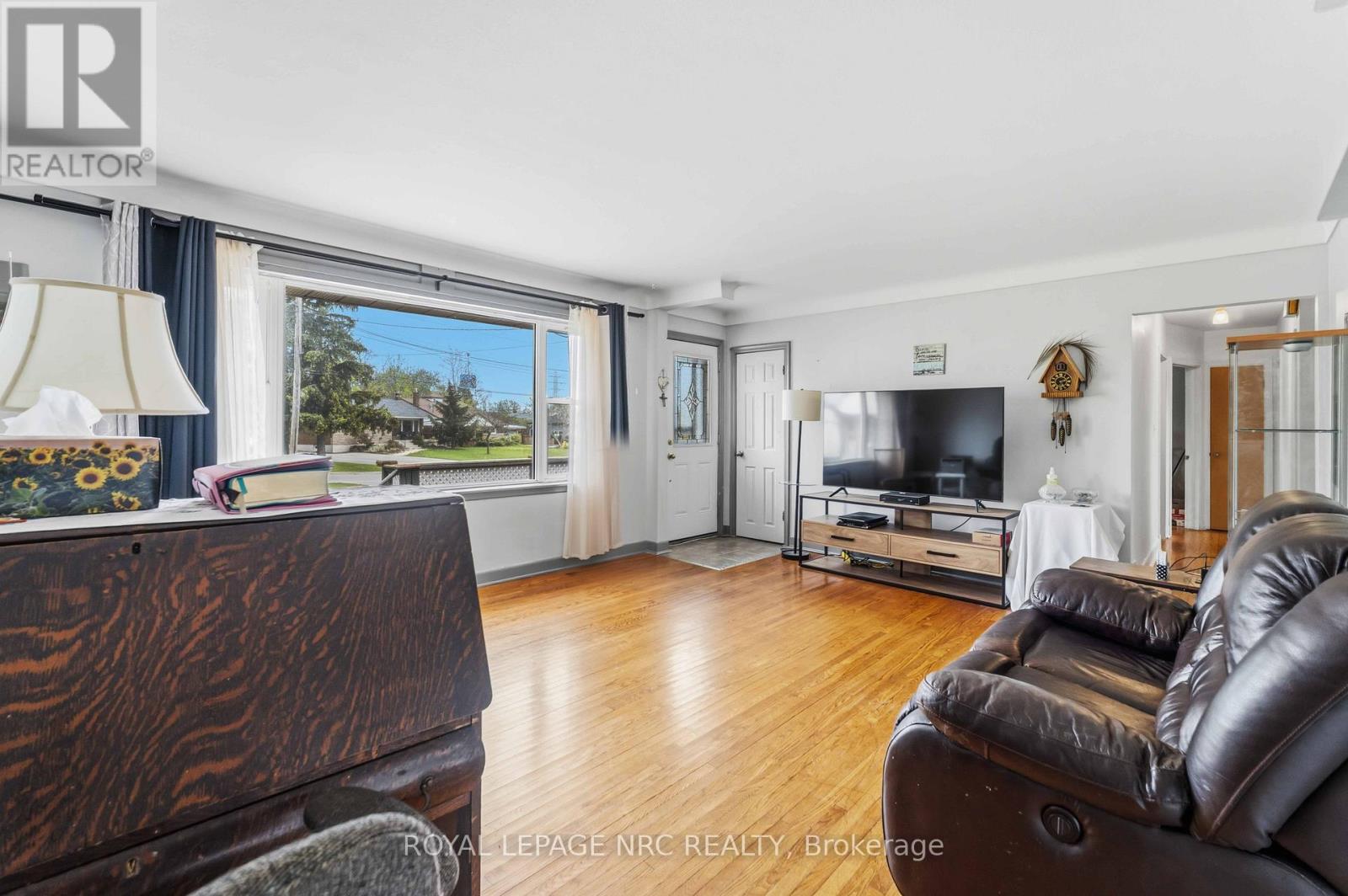 7101 Roger Crescent, Niagara Falls, Ontario  L2G 3A6 - Photo 8 - X13161416