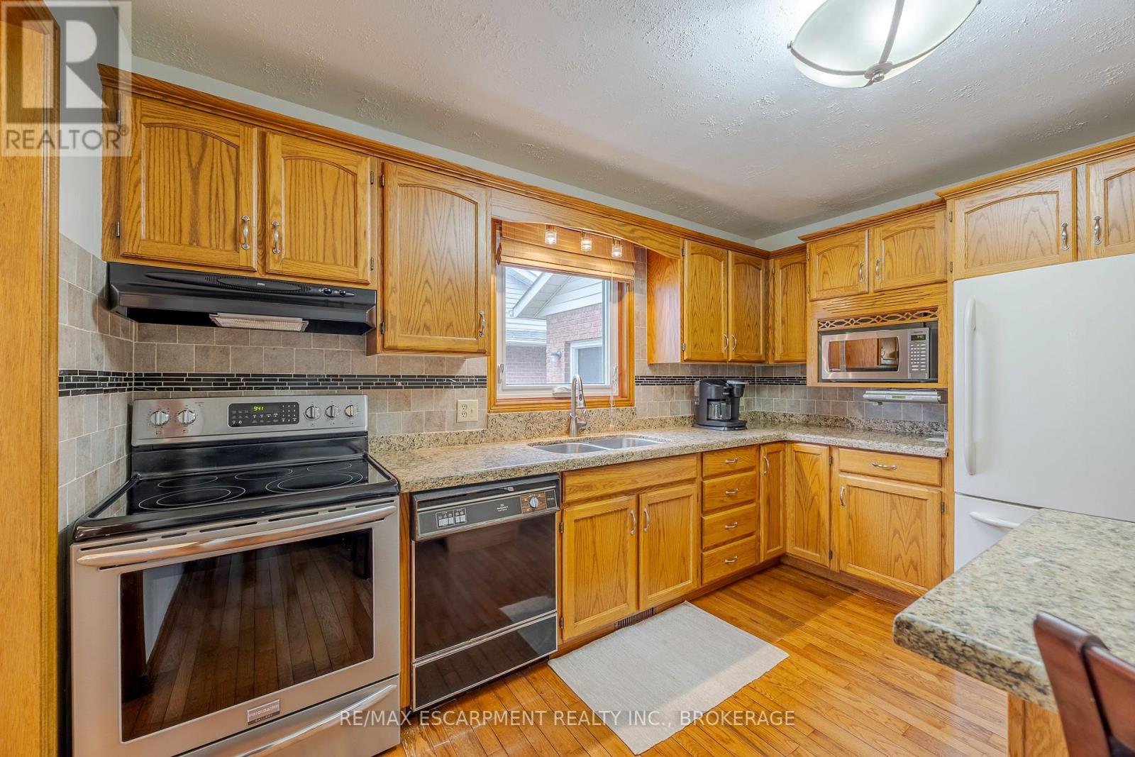 7543 Merritt Avenue, Niagara Falls, Ontario  L2G 5C3 - Photo 7 - X13161624