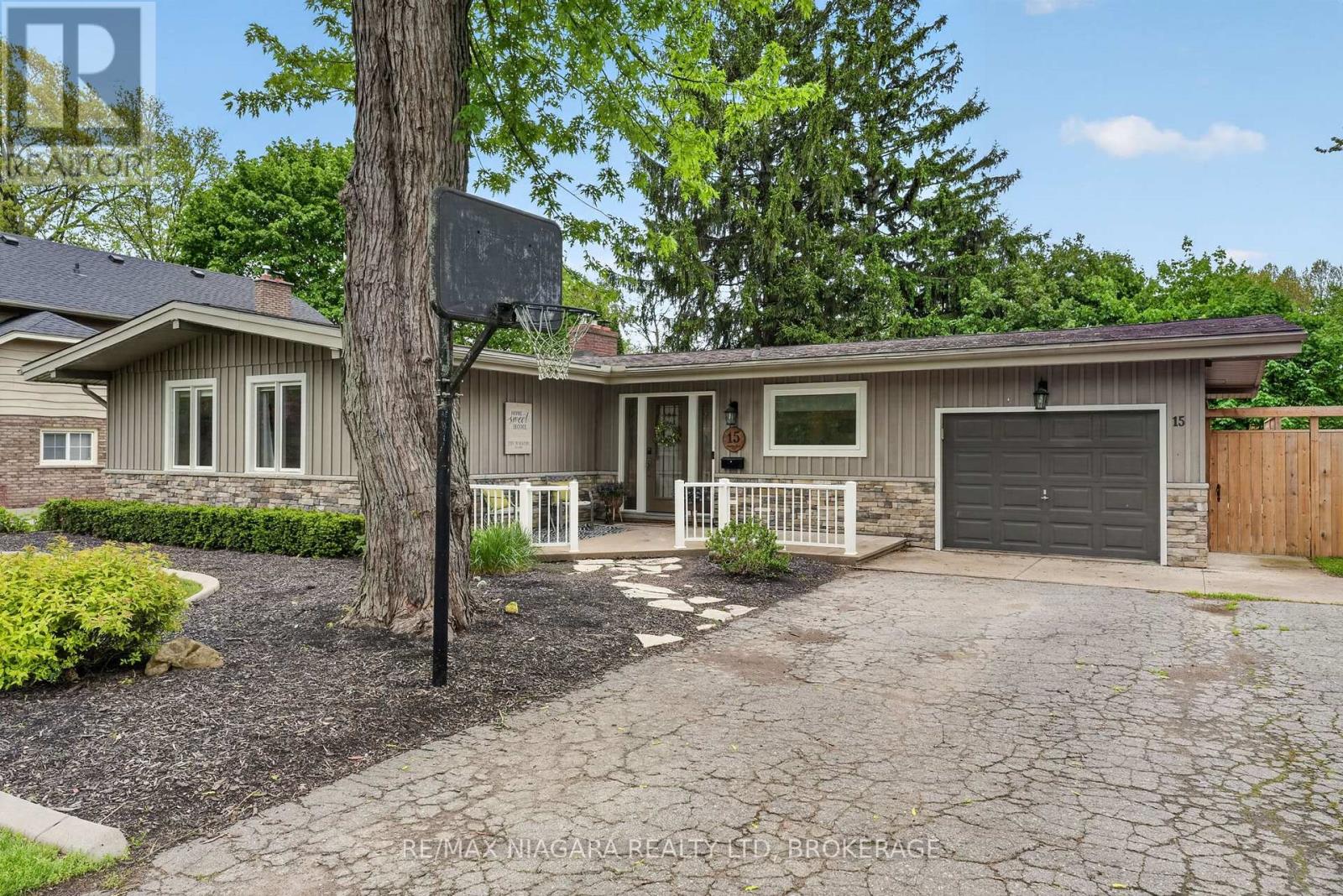 15 Cross Hill Road, Pelham, Ontario  L3E 0J3 - Photo 2 - X13163676