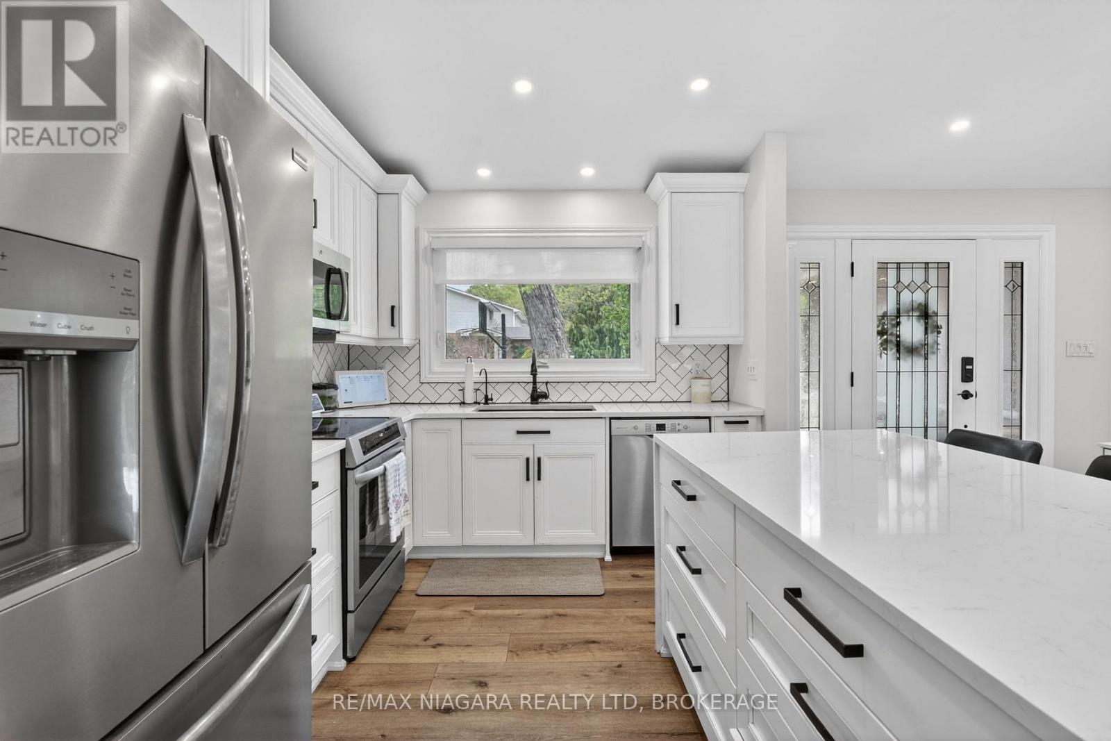 15 Cross Hill Road, Pelham, Ontario  L3E 0J3 - Photo 7 - X13163676