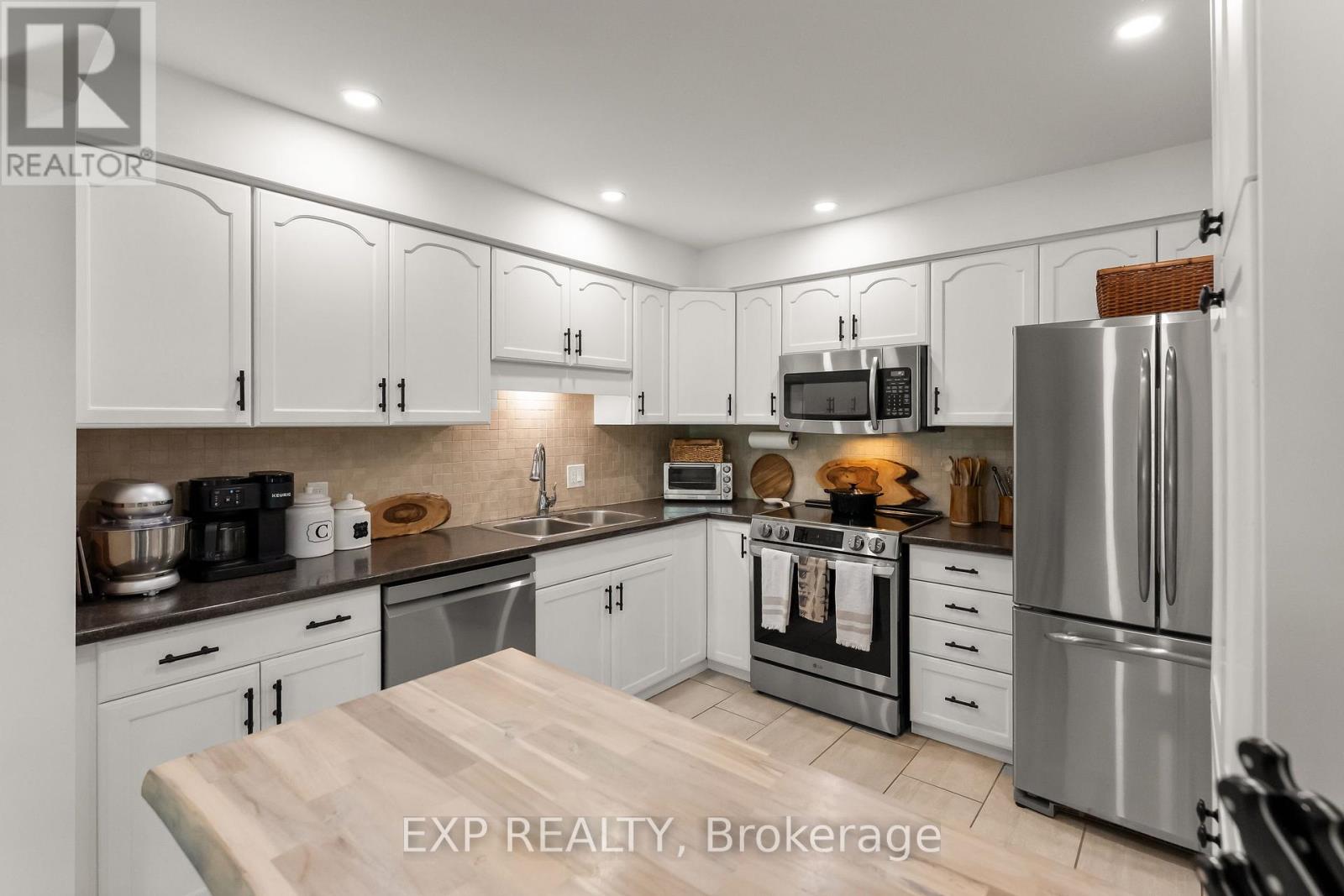10 - 5150 Dorchester Road, Niagara Falls, Ontario  L2E 7H2 - Photo 10 - X13164006