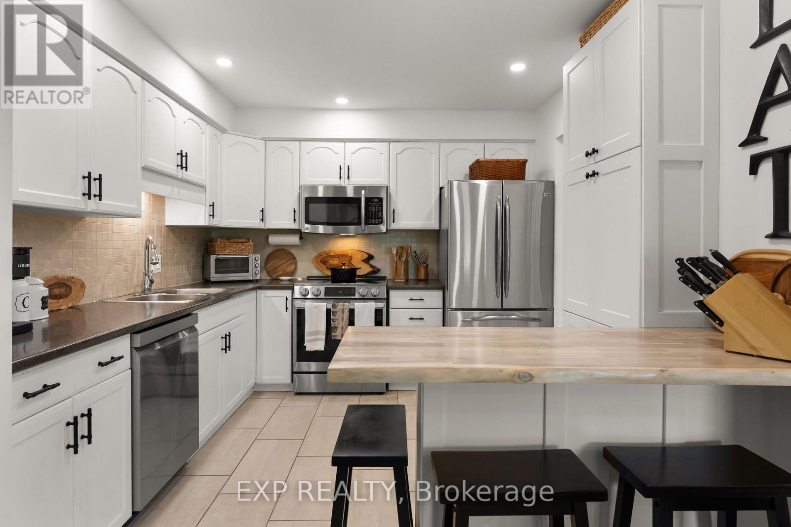 10 - 5150 Dorchester Road, Niagara Falls, Ontario  L2E 7H2 - Photo 9 - X13164006