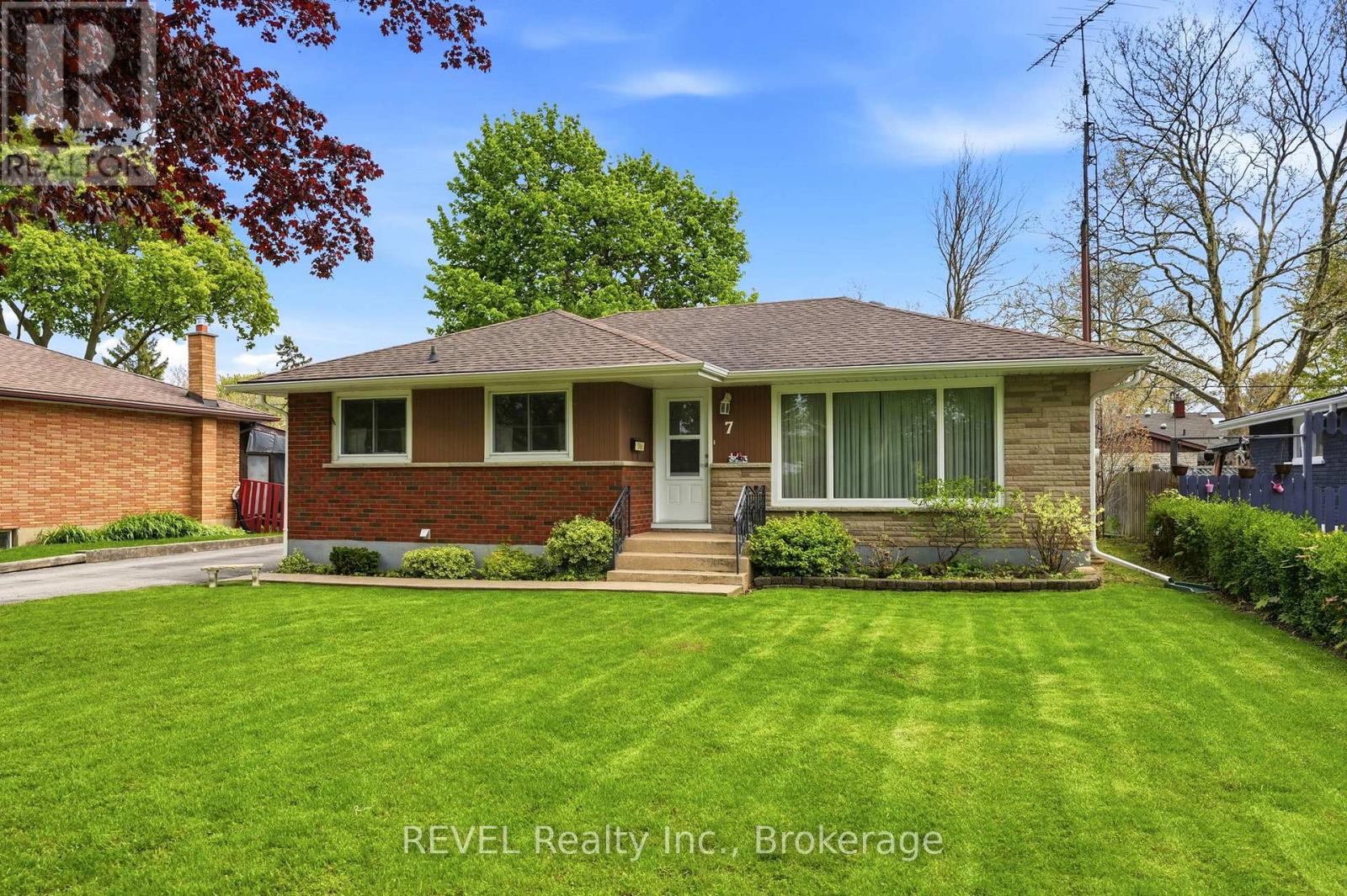7 Brucedale Avenue, St. Catharines, Ontario  L2M 2Z4 - Photo 8 - X13164394