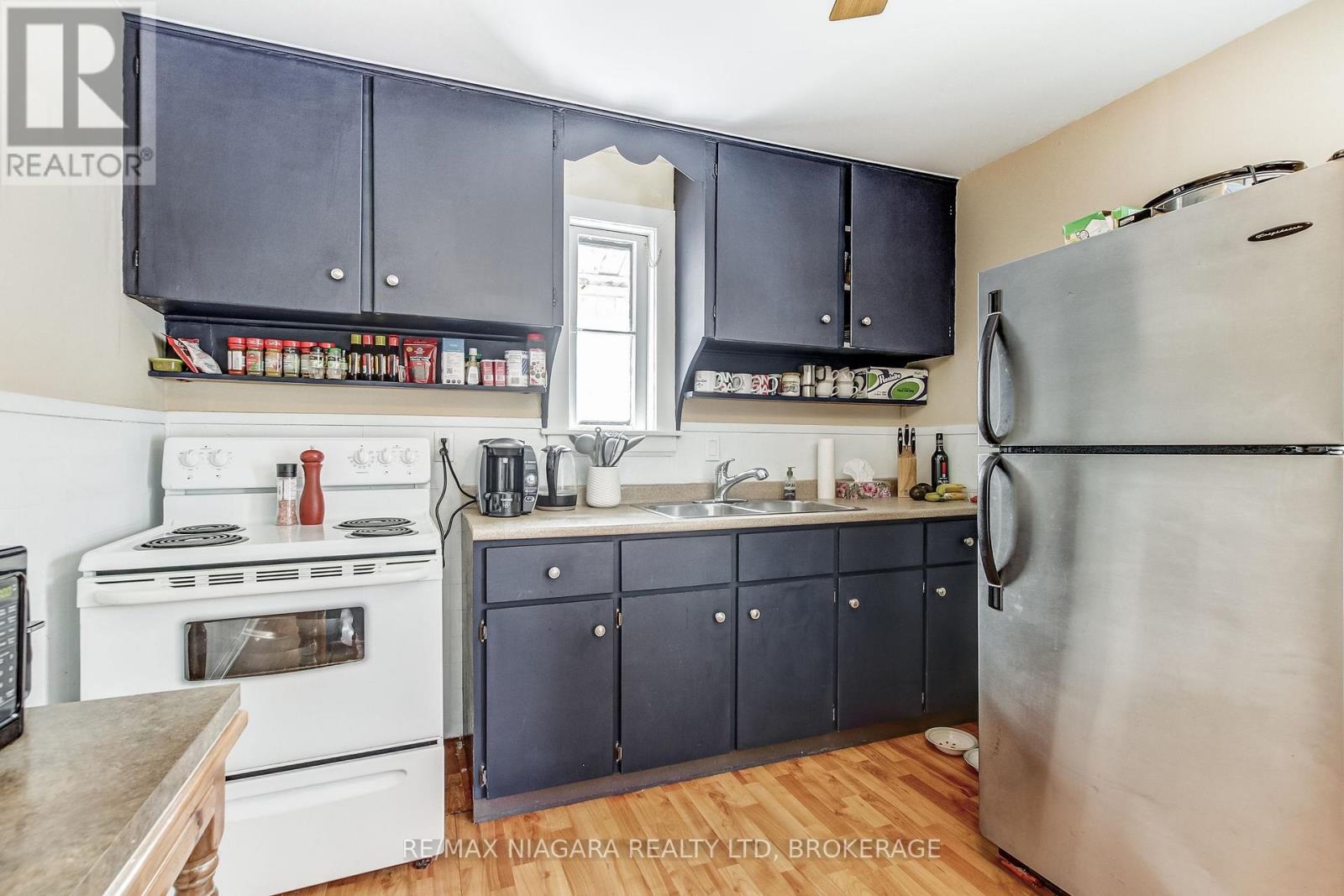 8 Catharine Street, Port Colborne, Ontario  L3K 4J6 - Photo 10 - X13164686