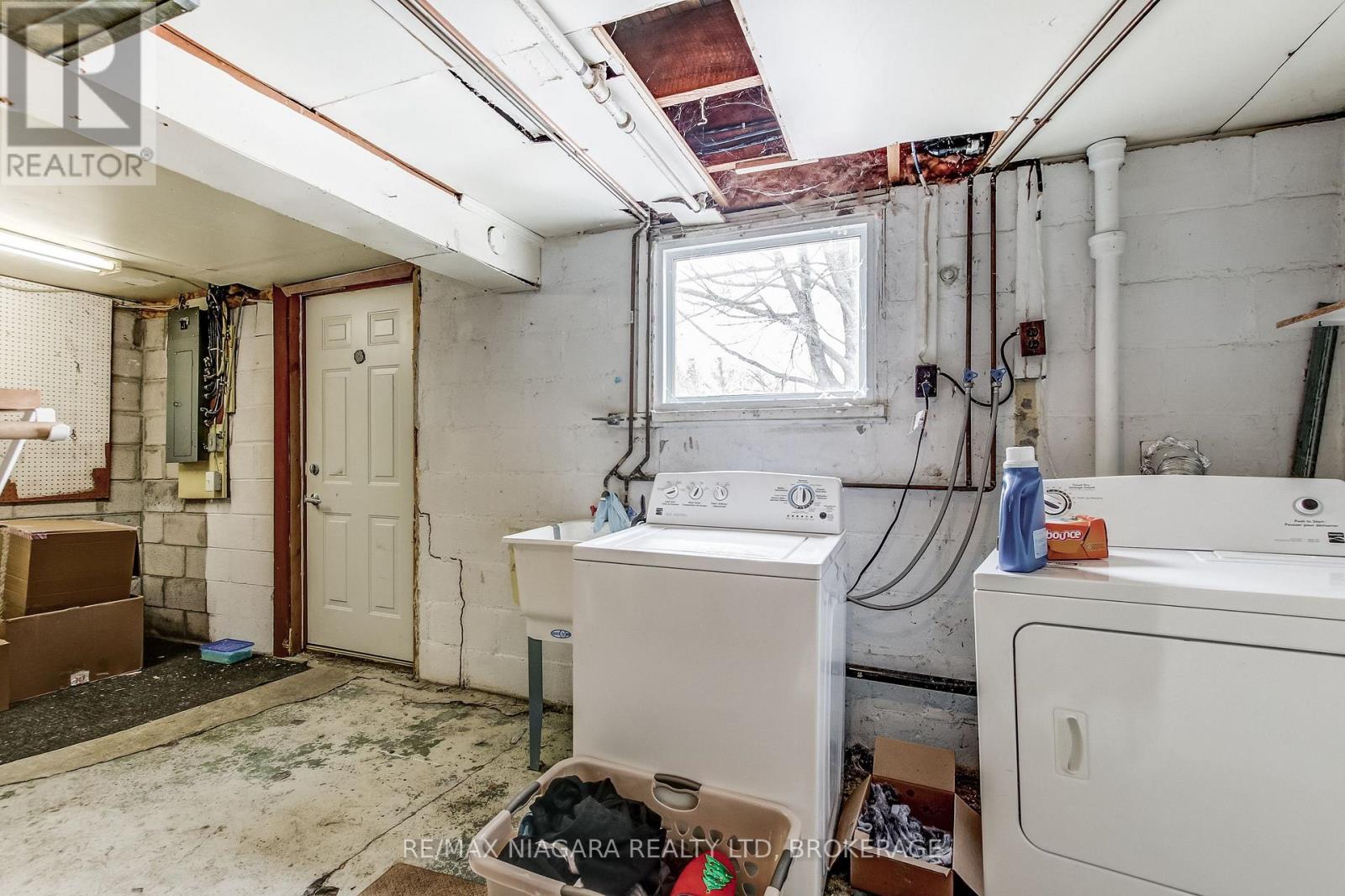 8 Catharine Street, Port Colborne, Ontario  L3K 4J6 - Photo 17 - X13164686