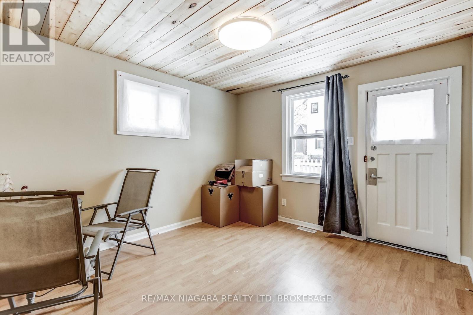 8 Catharine Street, Port Colborne, Ontario  L3K 4J6 - Photo 20 - X13164686