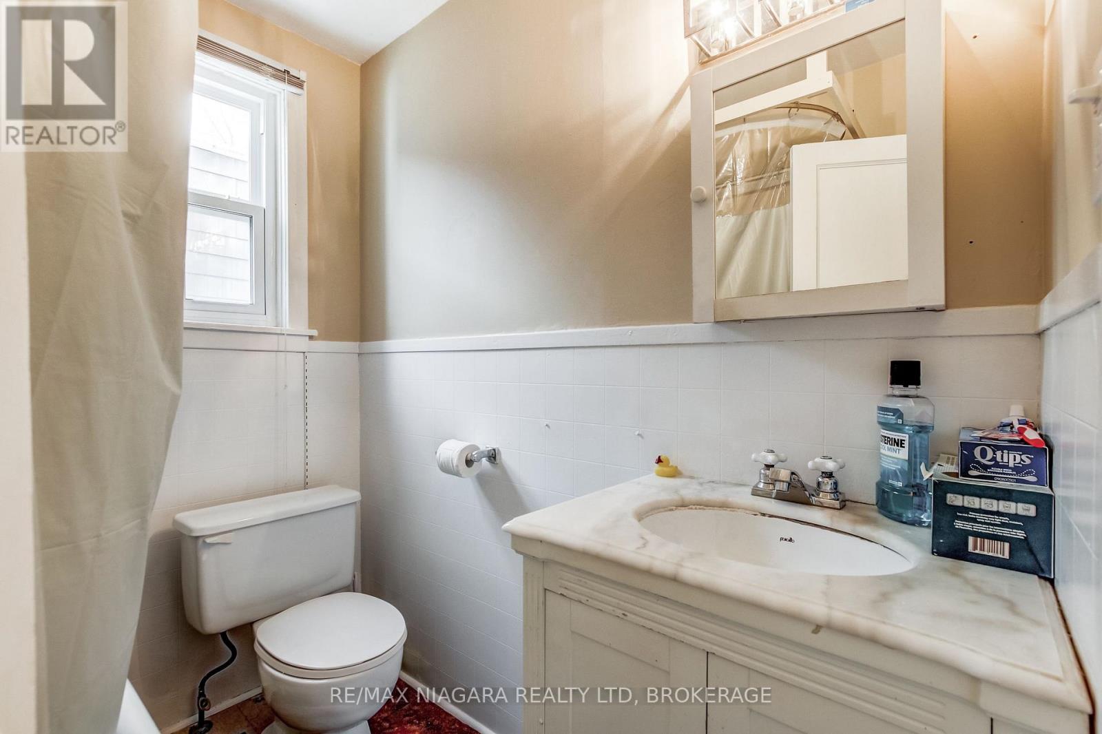 8 Catharine Street, Port Colborne, Ontario  L3K 4J6 - Photo 22 - X13164686