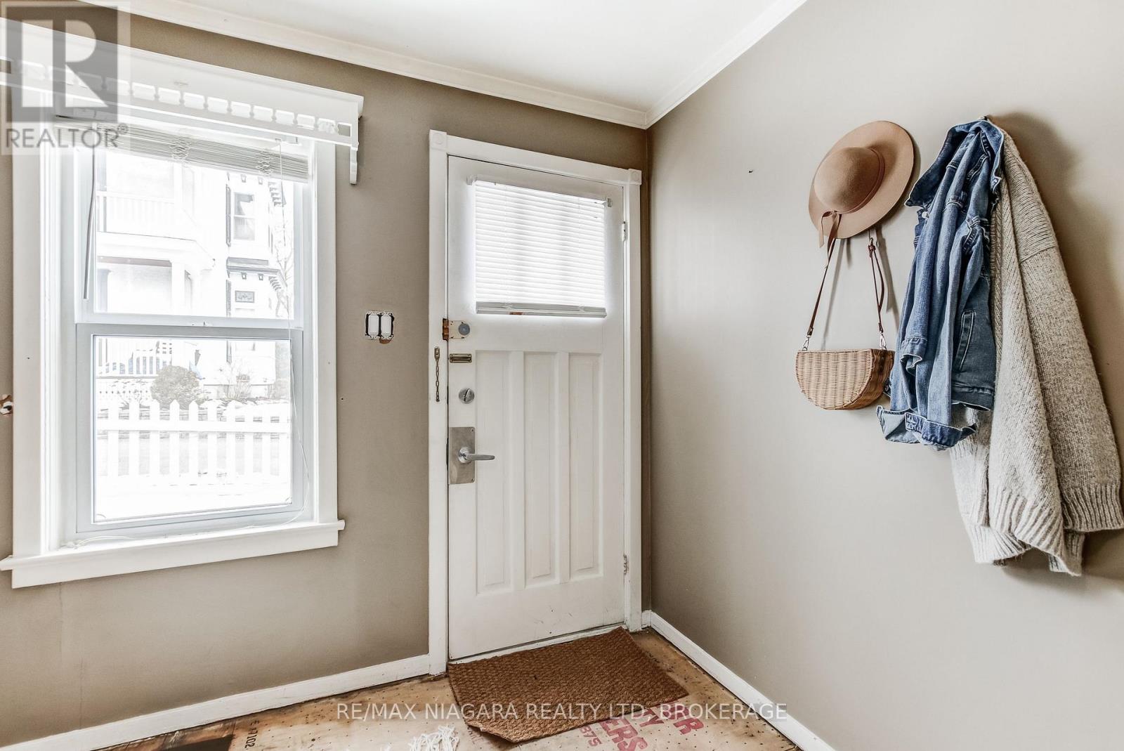 8 Catharine Street, Port Colborne, Ontario  L3K 4J6 - Photo 35 - X13164686