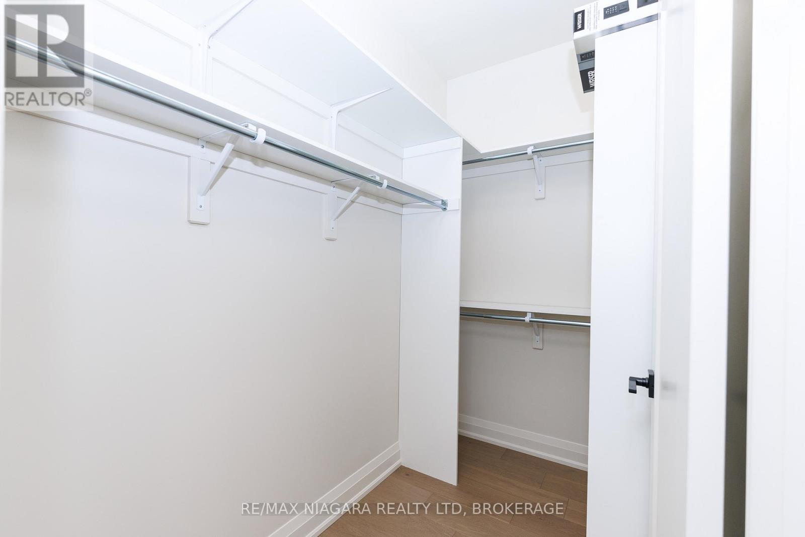 60 Pleasant Avenue N, Fort Erie, Ontario  L0S 1N0 - Photo 29 - X13165660
