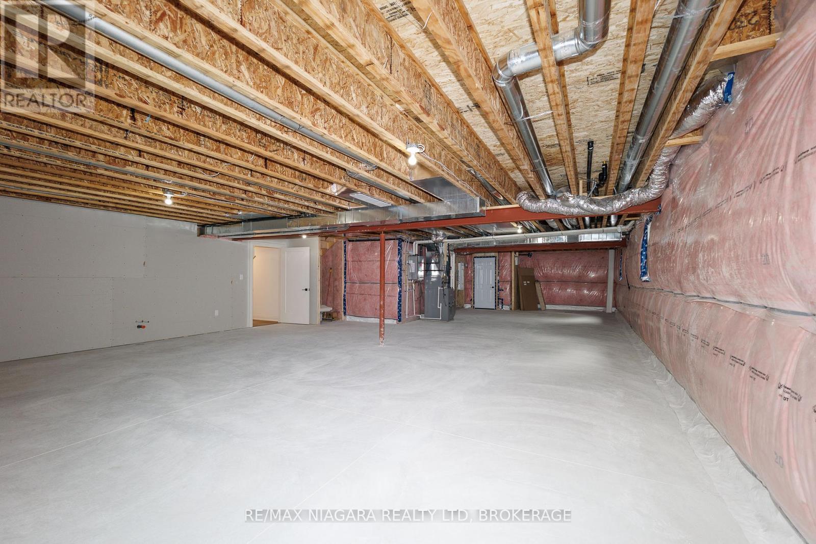 60 Pleasant Avenue N, Fort Erie, Ontario  L0S 1N0 - Photo 40 - X13165660