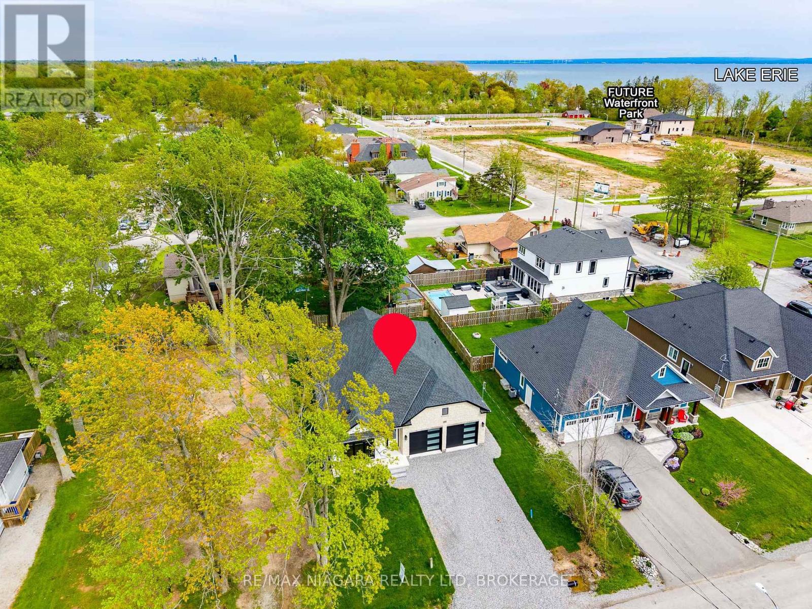 60 Pleasant Avenue N, Fort Erie, Ontario  L0S 1N0 - Photo 43 - X13165660