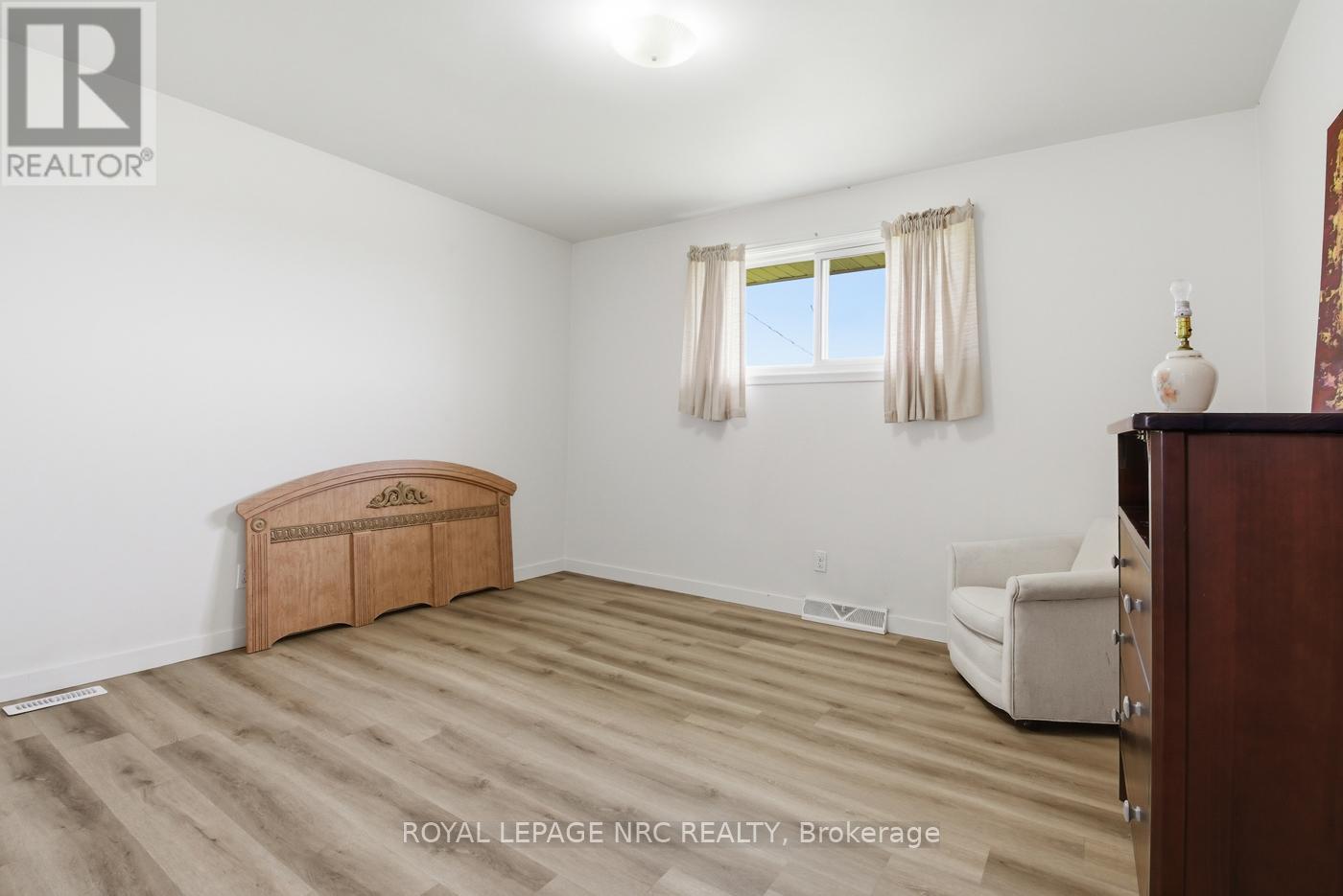 2041 Third Street Louth, St. Catharines, Ontario  L2S 6P9 - Photo 19 - X13165860