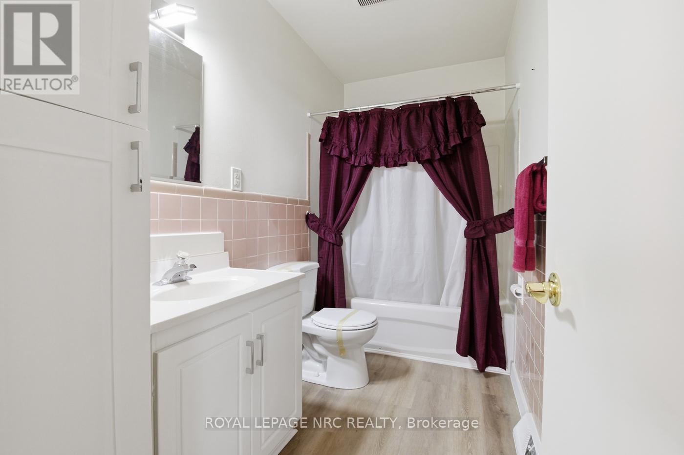 2041 Third Street Louth, St. Catharines, Ontario  L2S 6P9 - Photo 22 - X13165860