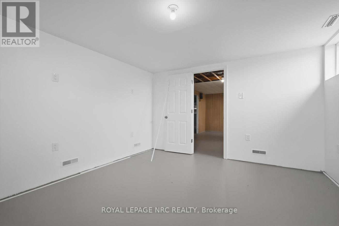2041 Third Street Louth, St. Catharines, Ontario  L2S 6P9 - Photo 26 - X13165860