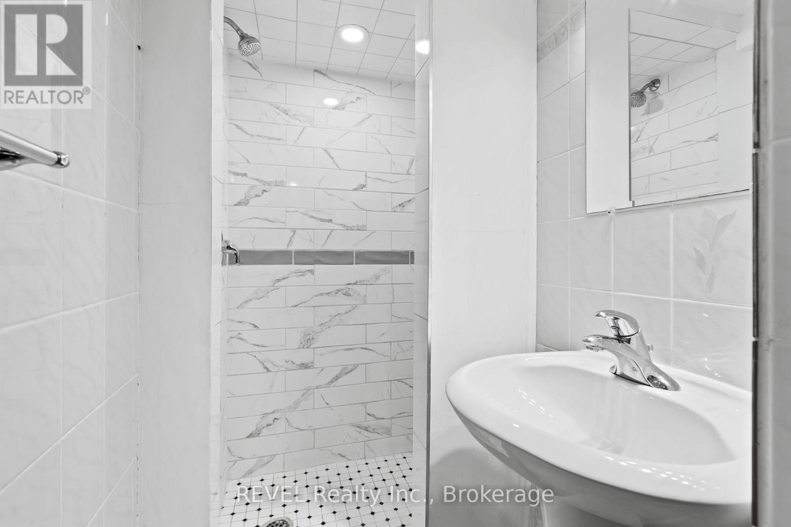7 Rendale Avenue, St. Catharines, Ontario  L2M 6E9 - Photo 22 - X13165916