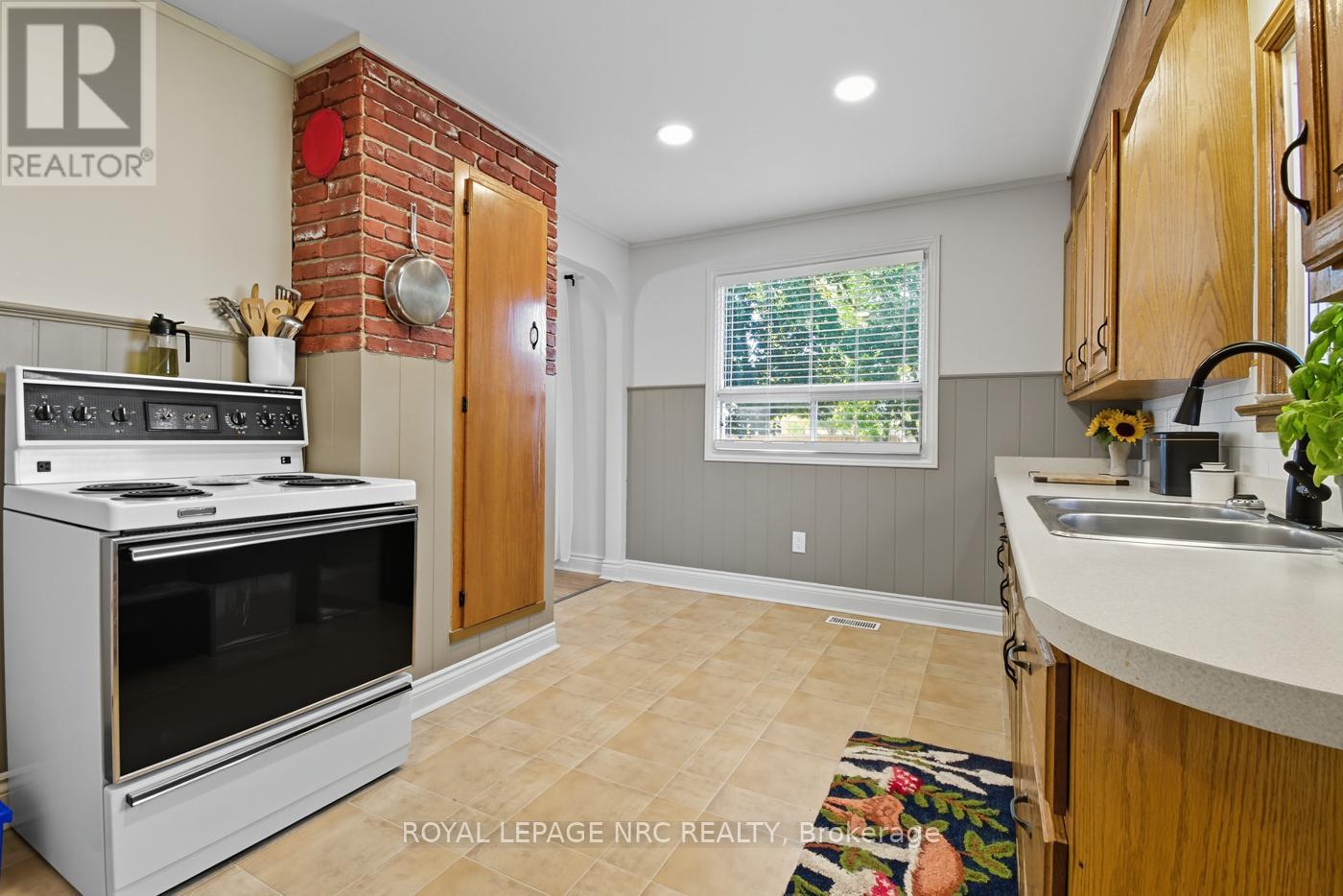 2459 Thompson Road, Niagara Falls, Ontario  L2E 6S4 - Photo 13 - X13167236