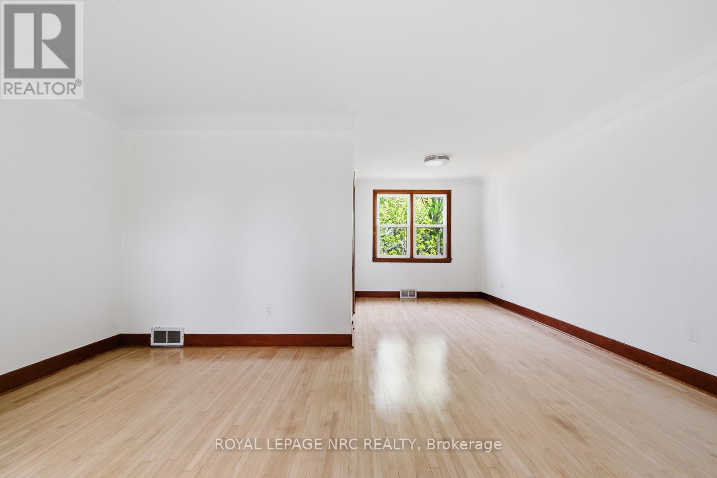 6010 Carlton Avenue, Niagara Falls, Ontario  L2G 5J5 - Photo 11 - X13168014