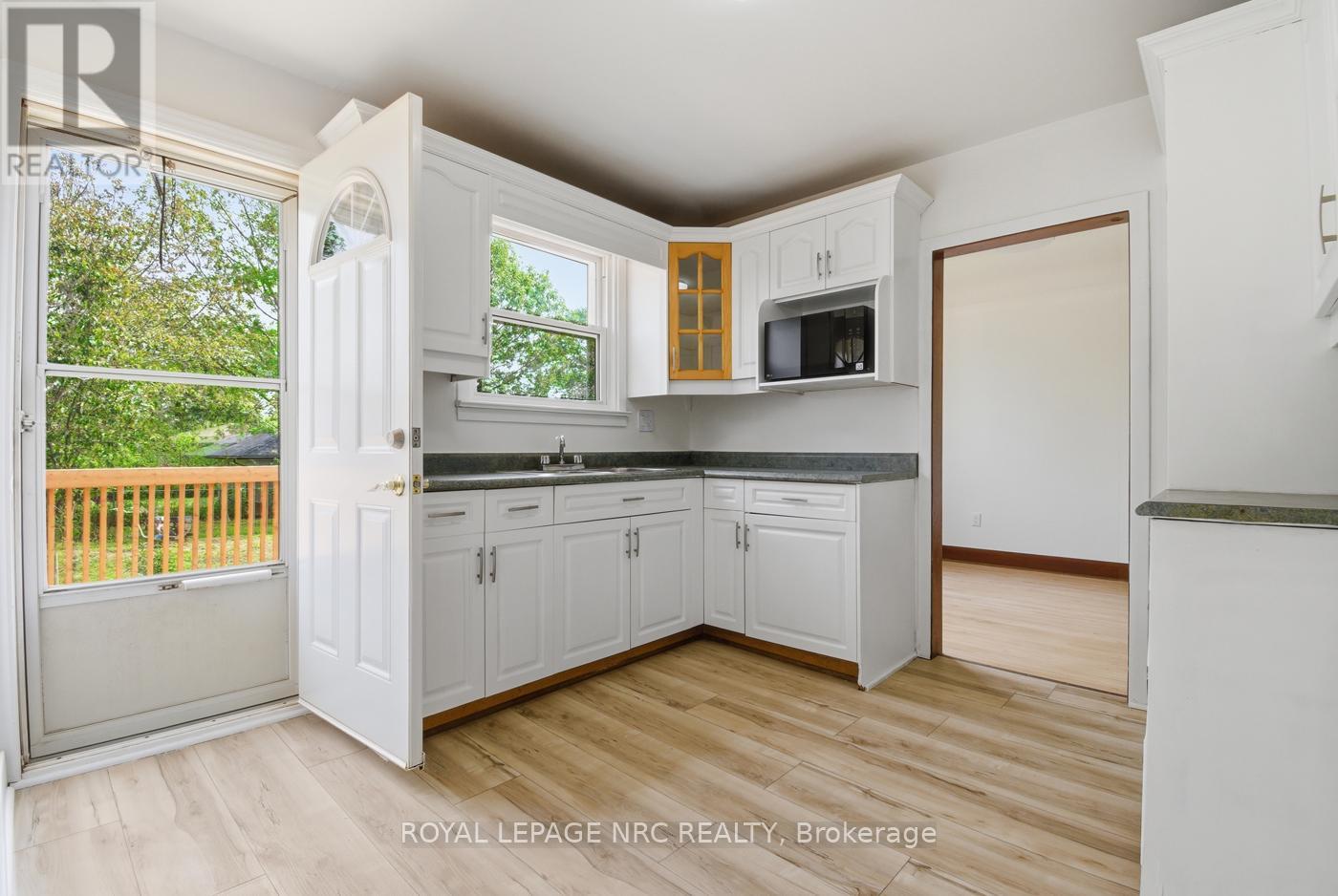 6010 Carlton Avenue, Niagara Falls, Ontario  L2G 5J5 - Photo 15 - X13168014