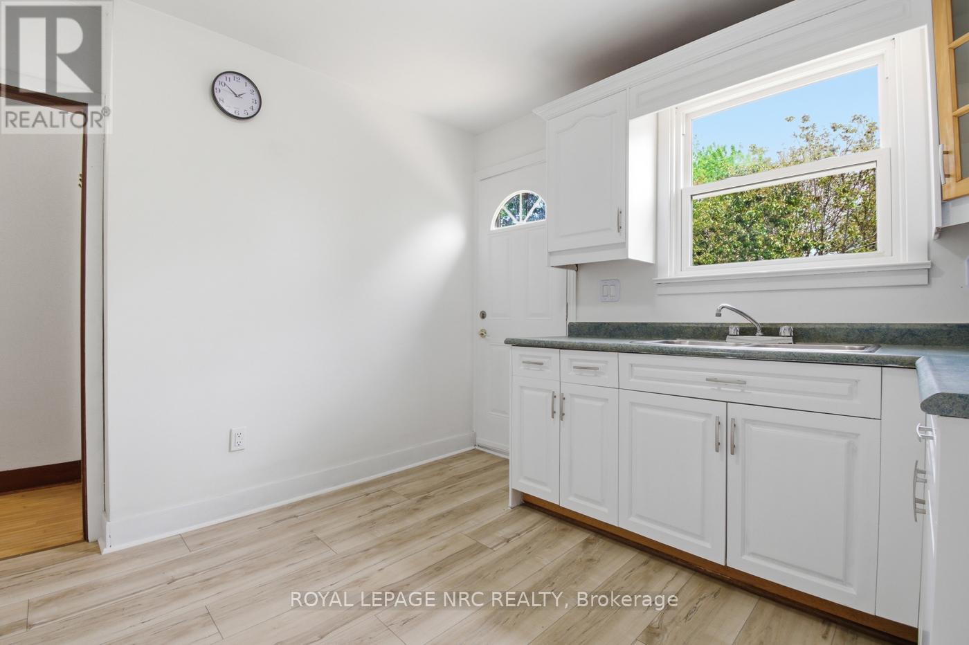 6010 Carlton Avenue, Niagara Falls, Ontario  L2G 5J5 - Photo 16 - X13168014