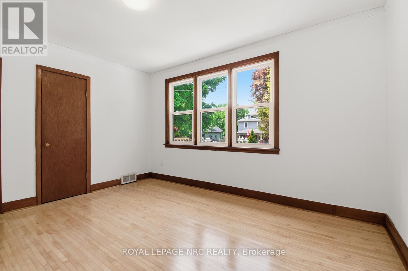 6010 Carlton Avenue, Niagara Falls, Ontario  L2G 5J5 - Photo 7 - X13168014