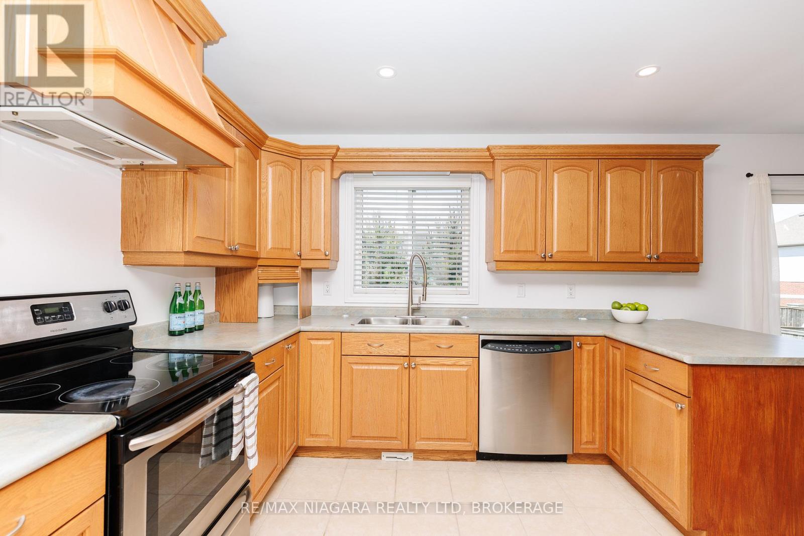 47 Honey Locust Circle, Thorold, Ontario  L2V 5E2 - Photo 19 - X13168946
