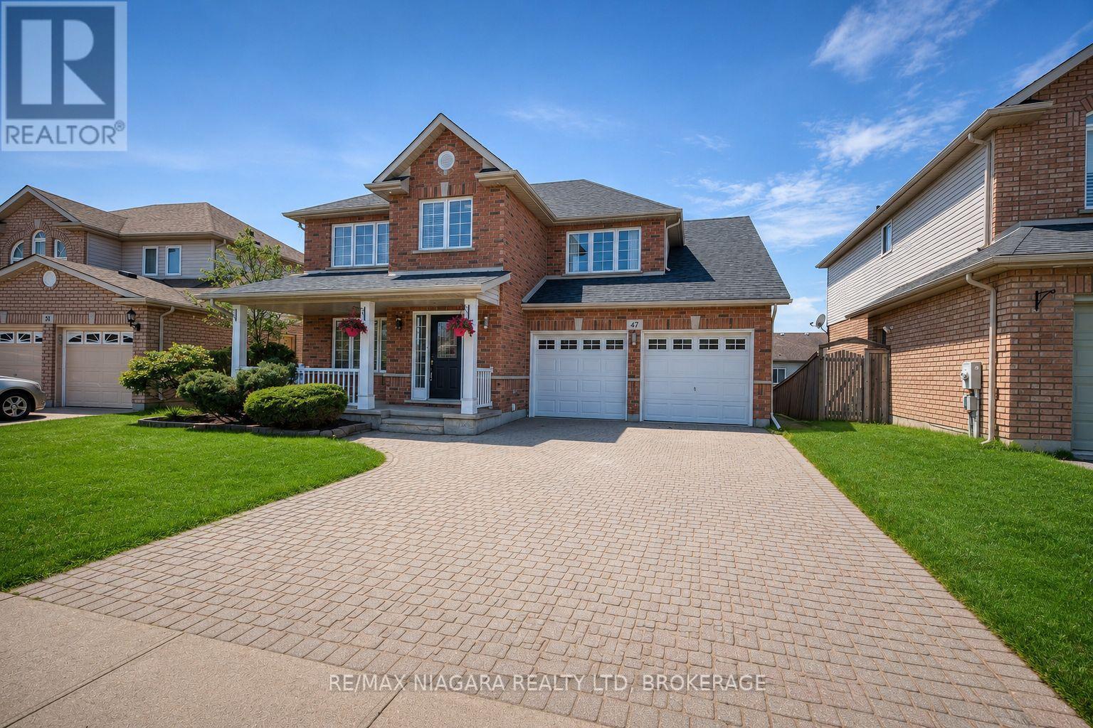 47 Honey Locust Circle, Thorold, Ontario  L2V 5E2 - Photo 3 - X13168946