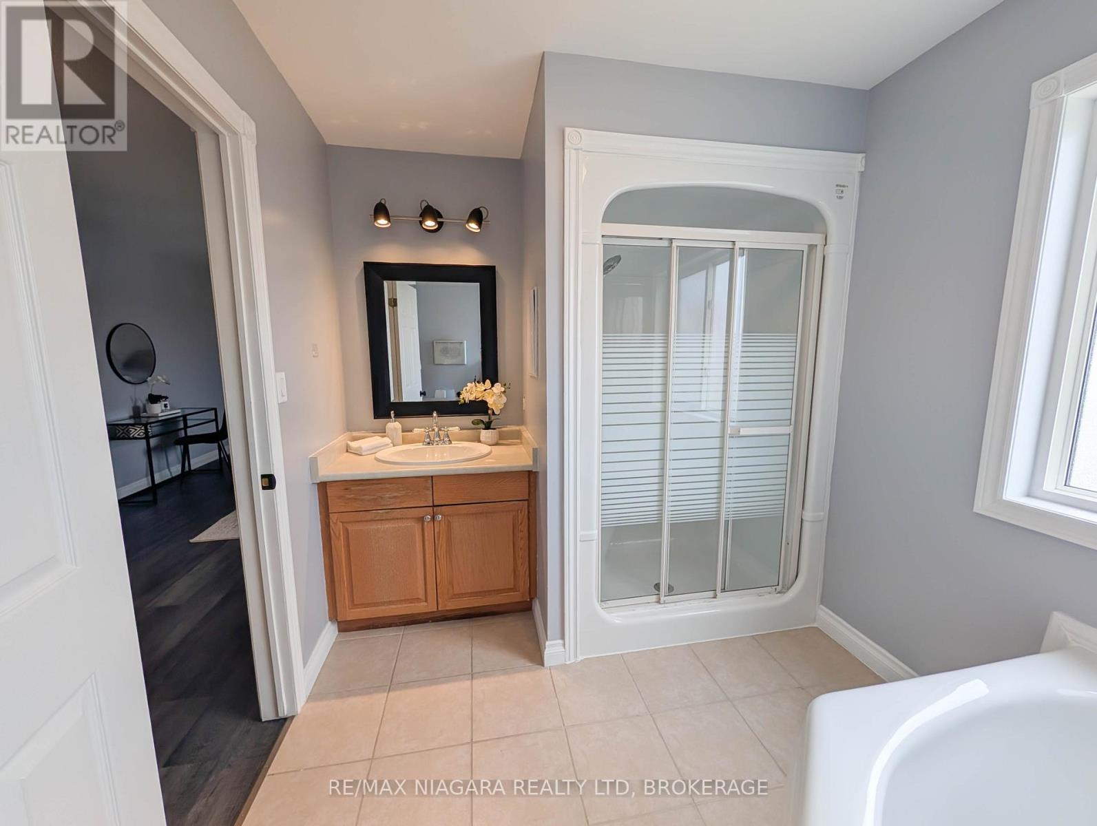 47 Honey Locust Circle, Thorold, Ontario  L2V 5E2 - Photo 32 - X13168946