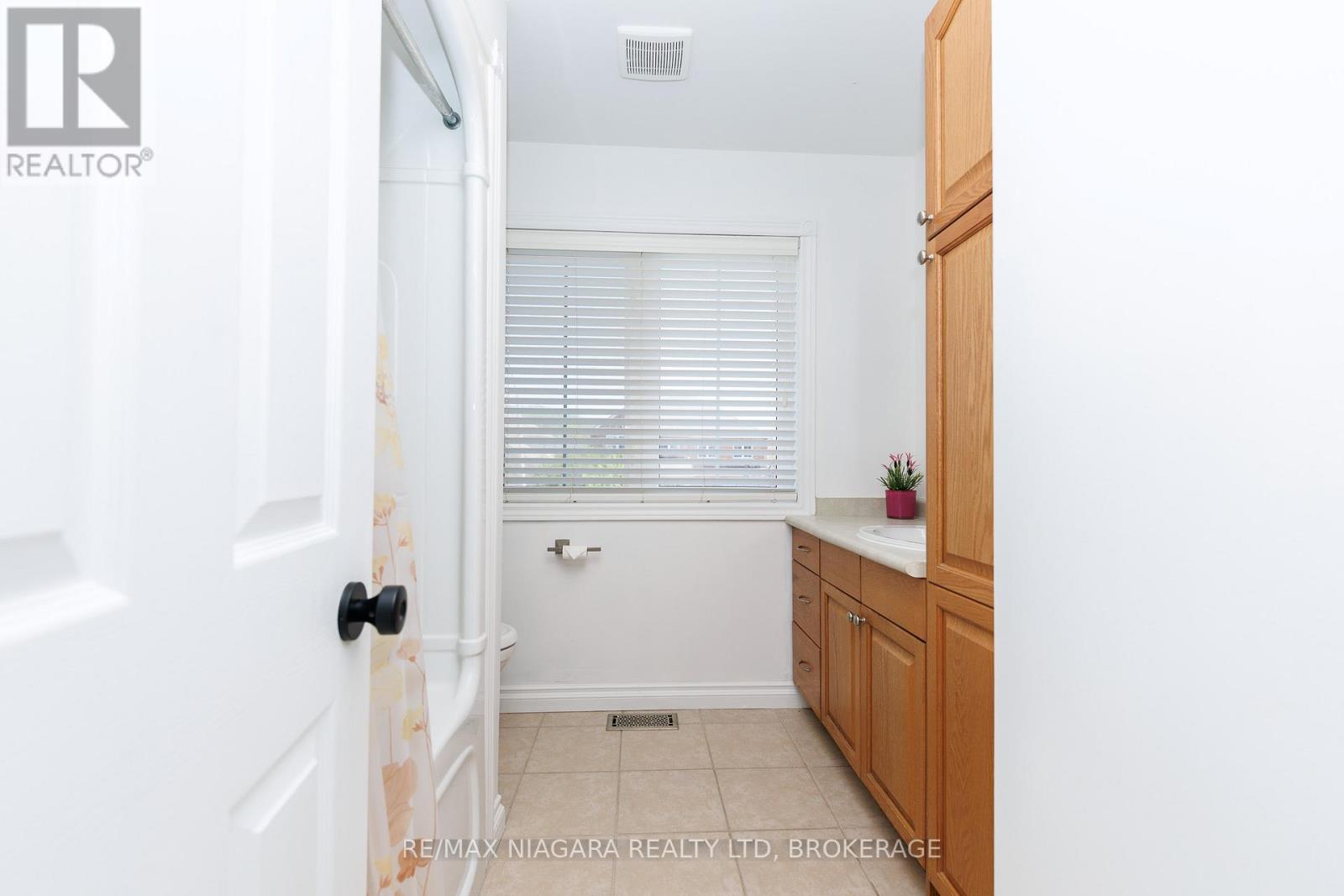 47 Honey Locust Circle, Thorold, Ontario  L2V 5E2 - Photo 36 - X13168946