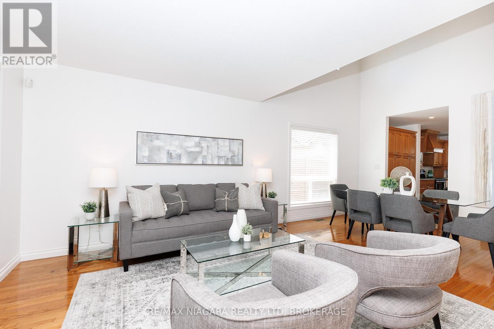 47 Honey Locust Circle, Thorold, Ontario  L2V 5E2 - Photo 6 - X13168946