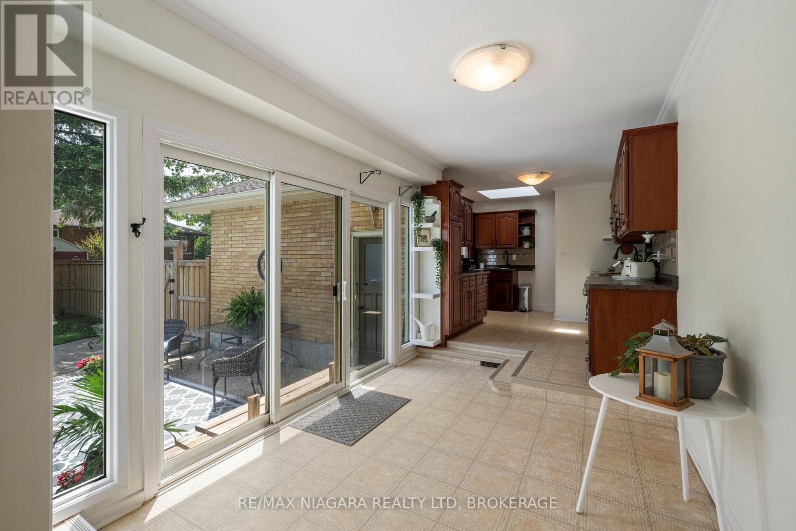 4 Mackie Street, St. Catharines, Ontario  L2N 5N5 - Photo 21 - X13169732