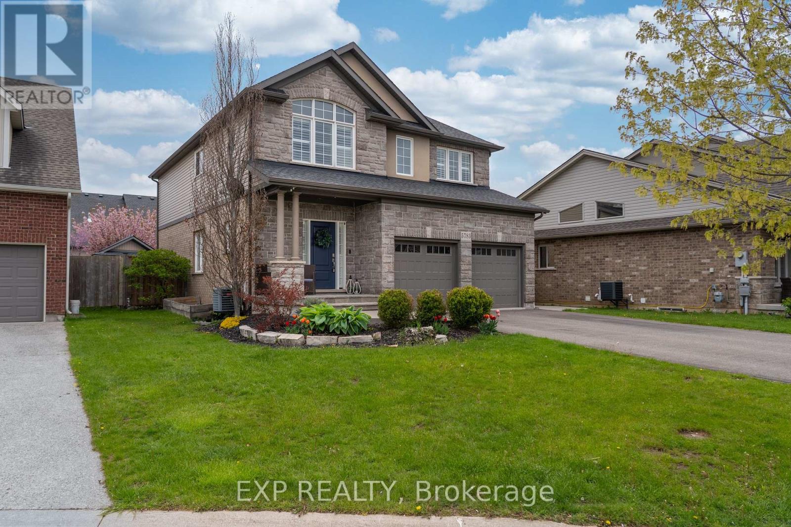 5783 Jake Crescent, Niagara Falls, Ontario  L2H 0G3 - Photo 2 - X13170402
