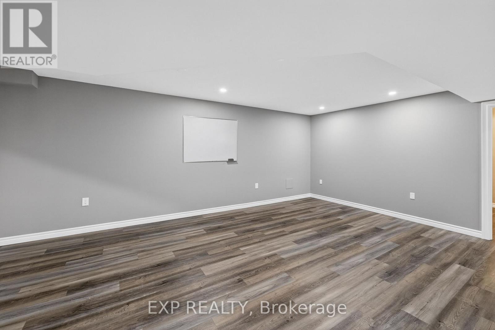 5783 Jake Crescent, Niagara Falls, Ontario  L2H 0G3 - Photo 40 - X13170402