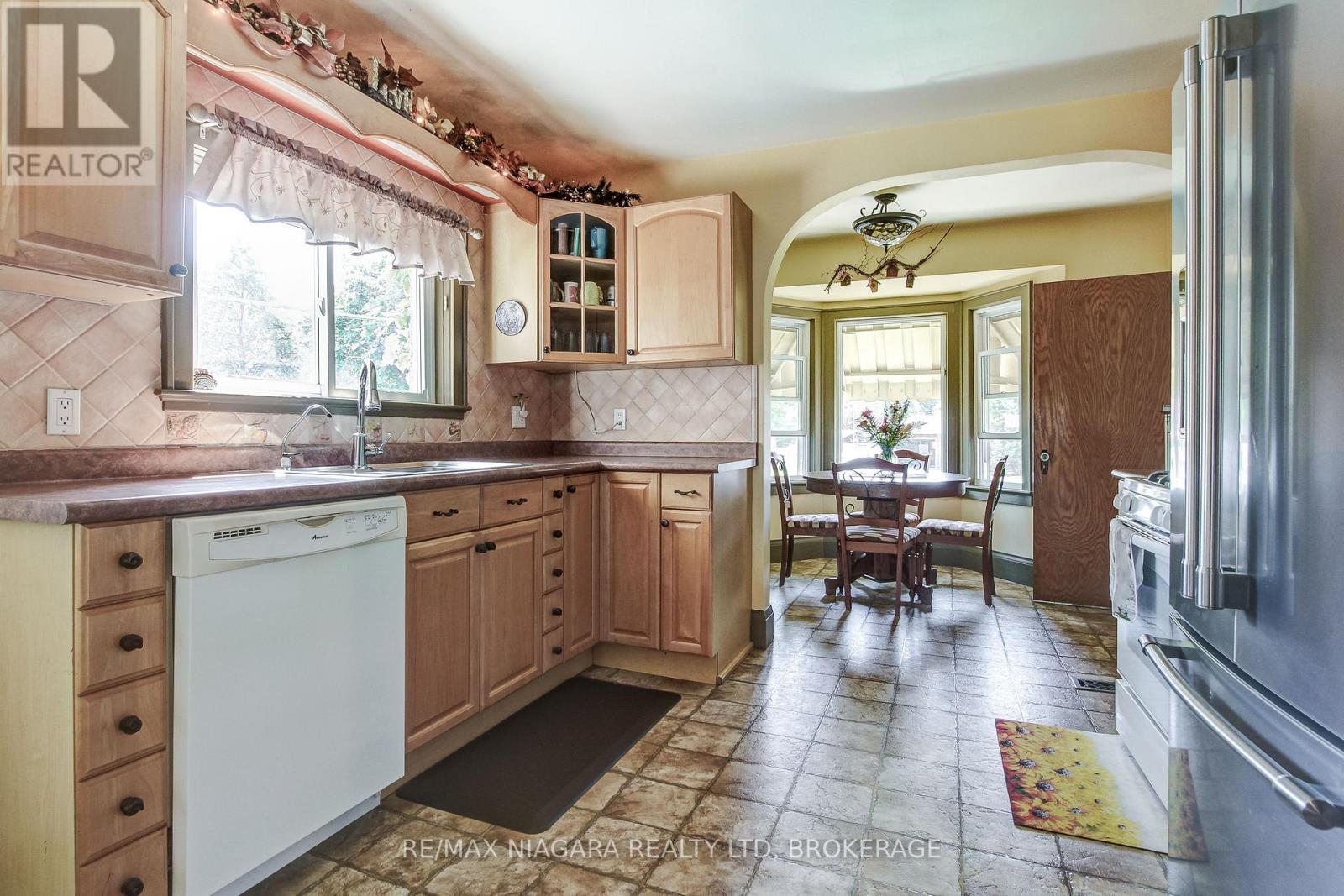101 Division Street, Port Colborne, Ontario  L3K 3B5 - Photo 10 - X13171596