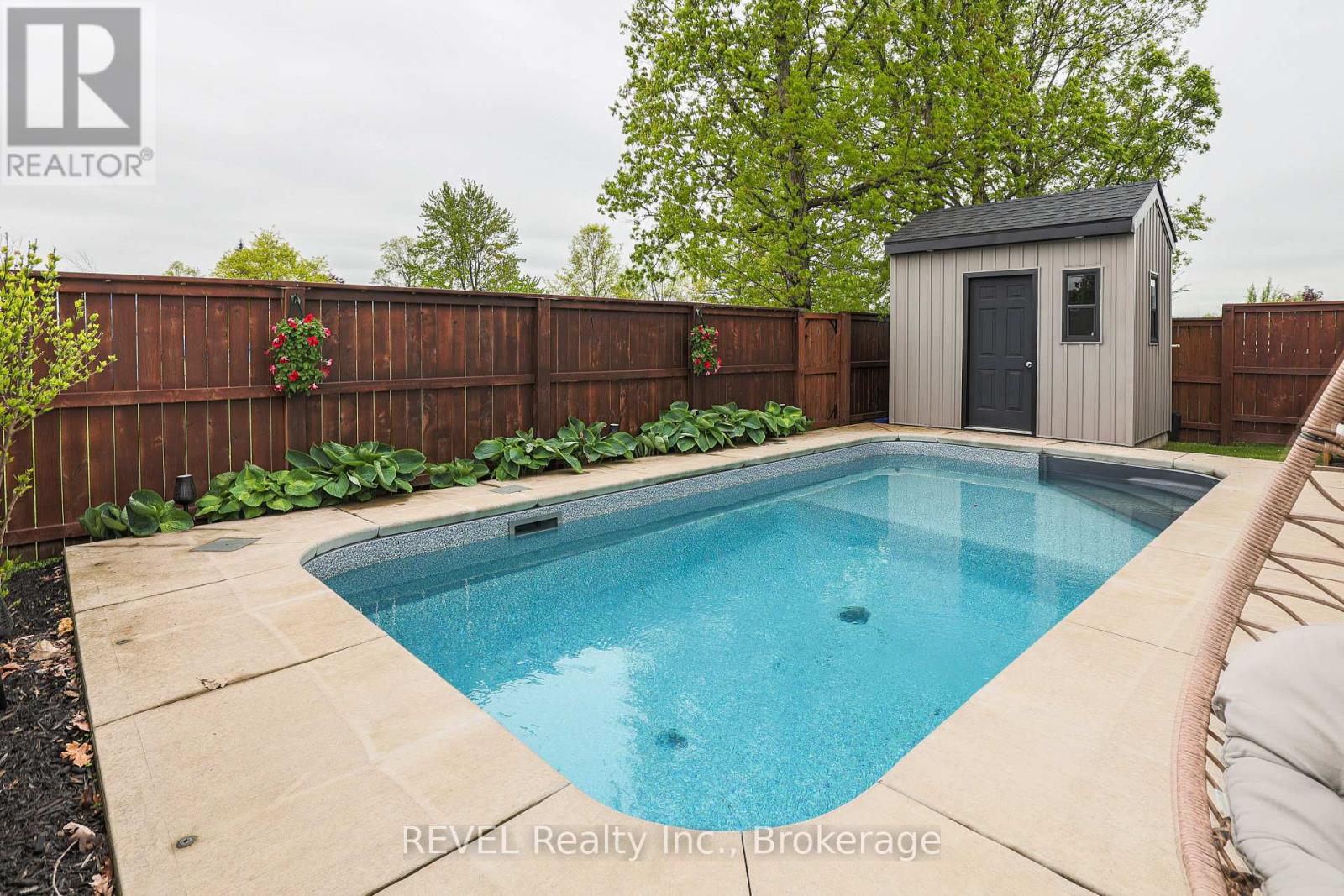15 Willowbrook Drive, Welland, Ontario  L3C 0G1 - Photo 9 - X13171862
