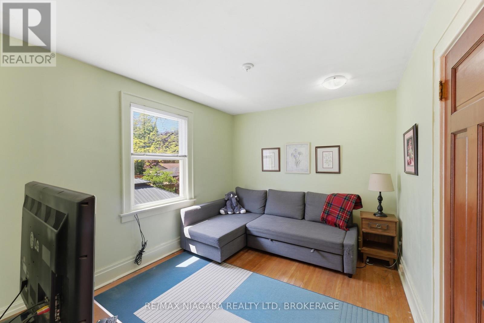 15 1/2 Wolseley Avenue, St. Catharines, Ontario  L2R 4T4 - Photo 13 - X13171884