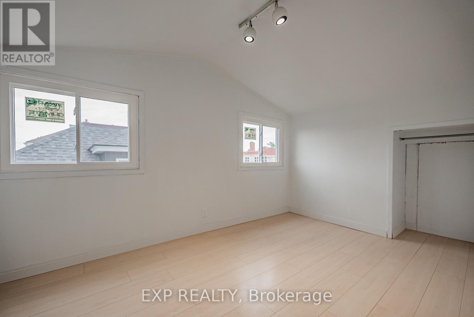 4865 Armoury Street, Niagara Falls, Ontario  L2E 1S9 - Photo 17 - X13172342