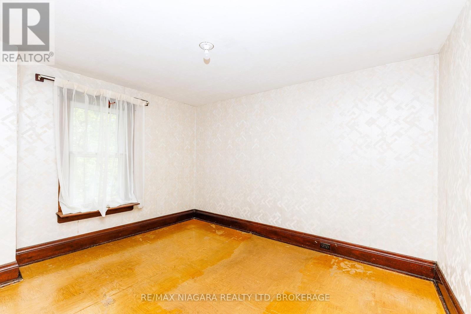 208 Hellems Avenue, Welland, Ontario  L3B 3B7 - Photo 14 - X13174042