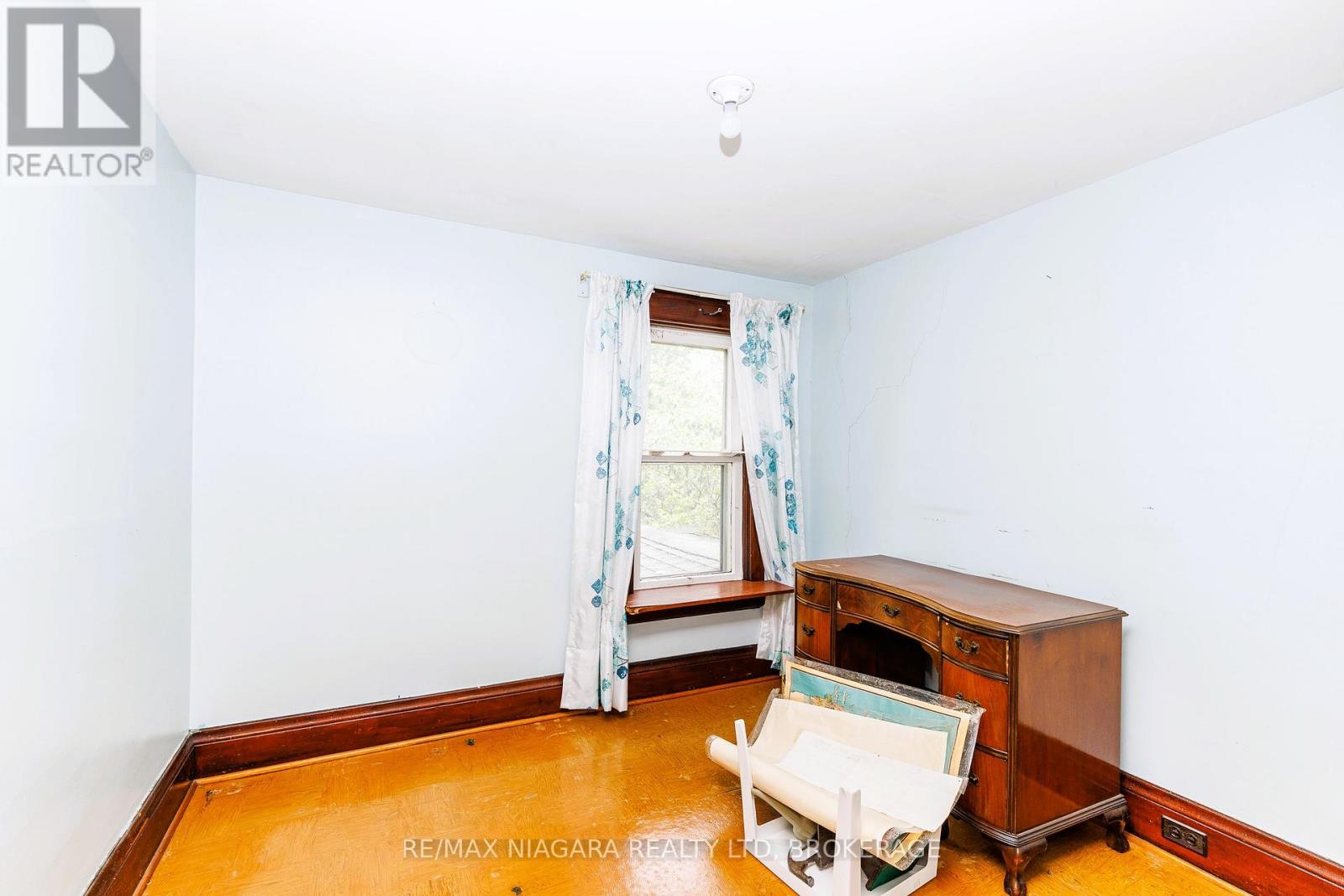 208 Hellems Avenue, Welland, Ontario  L3B 3B7 - Photo 15 - X13174042