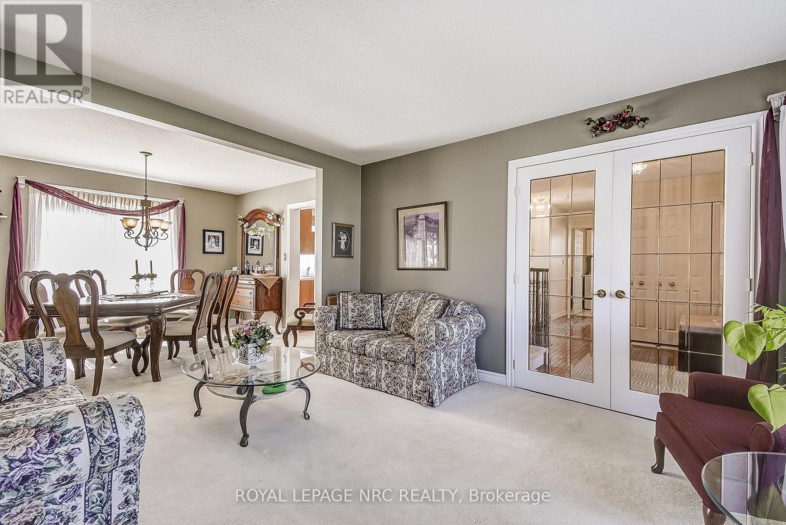 8 Hearth Court, Niagara-On-The-Lake, Ontario  L0S 1J0 - Photo 4 - X13174112