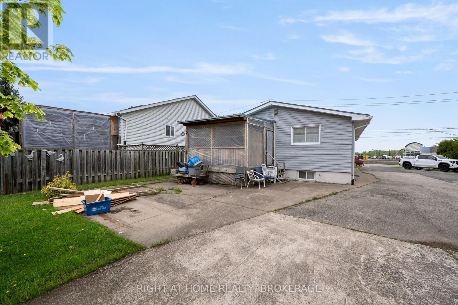 133 Quaker Road, Welland, Ontario  L3C 3G3 - Photo 13 - X13175282