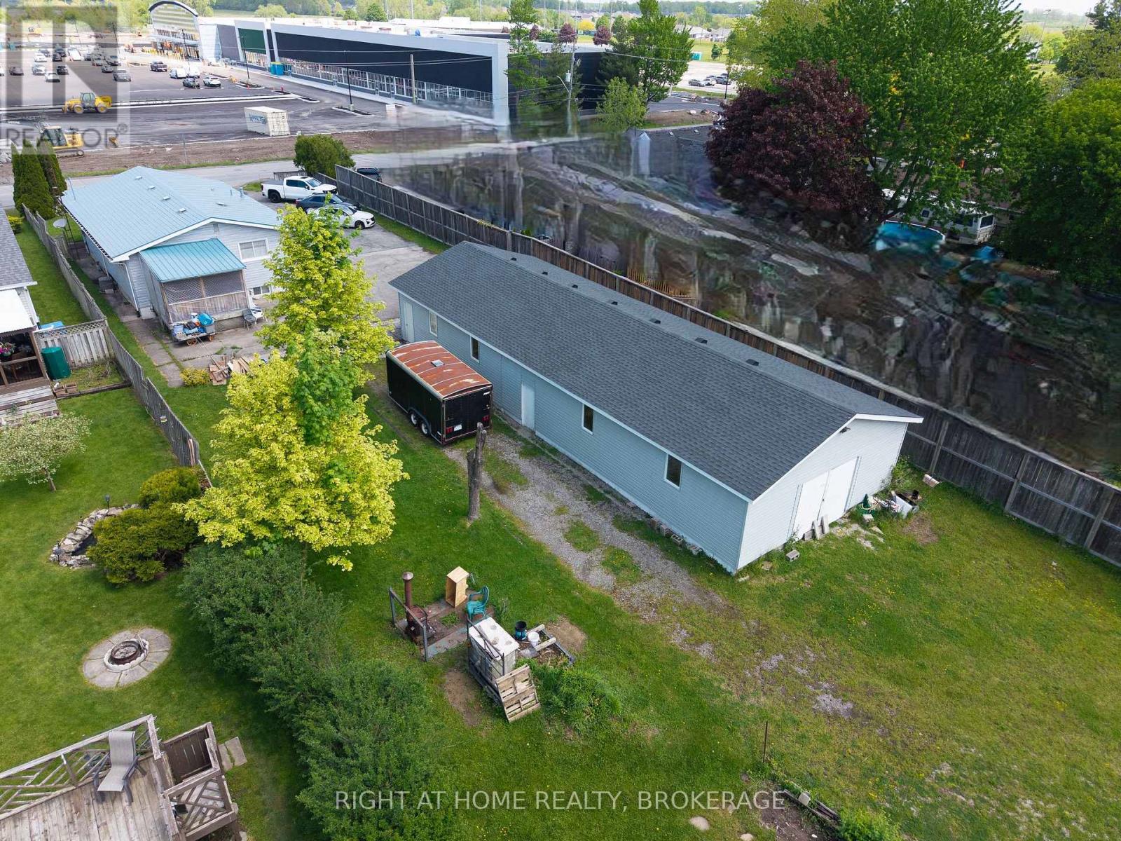 133 Quaker Road, Welland, Ontario  L3C 3G3 - Photo 3 - X13175282