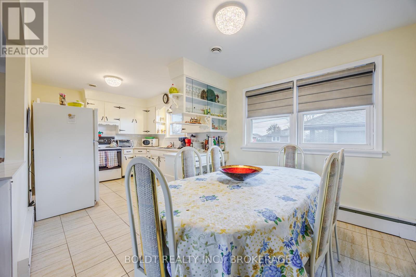 24 Winslow Crescent, Thorold, Ontario  L2V 3S1 - Photo 6 - X13176140
