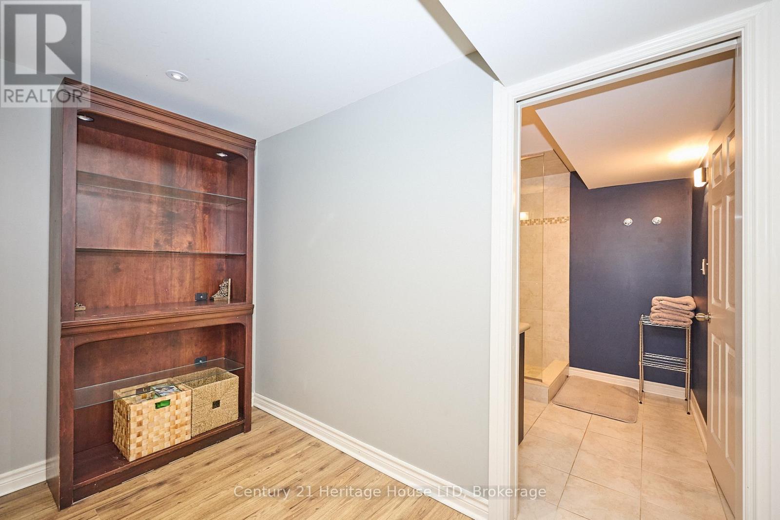 4 Arlene Street, St. Catharines, Ontario  L2S 4C9 - Photo 36 - X13177142