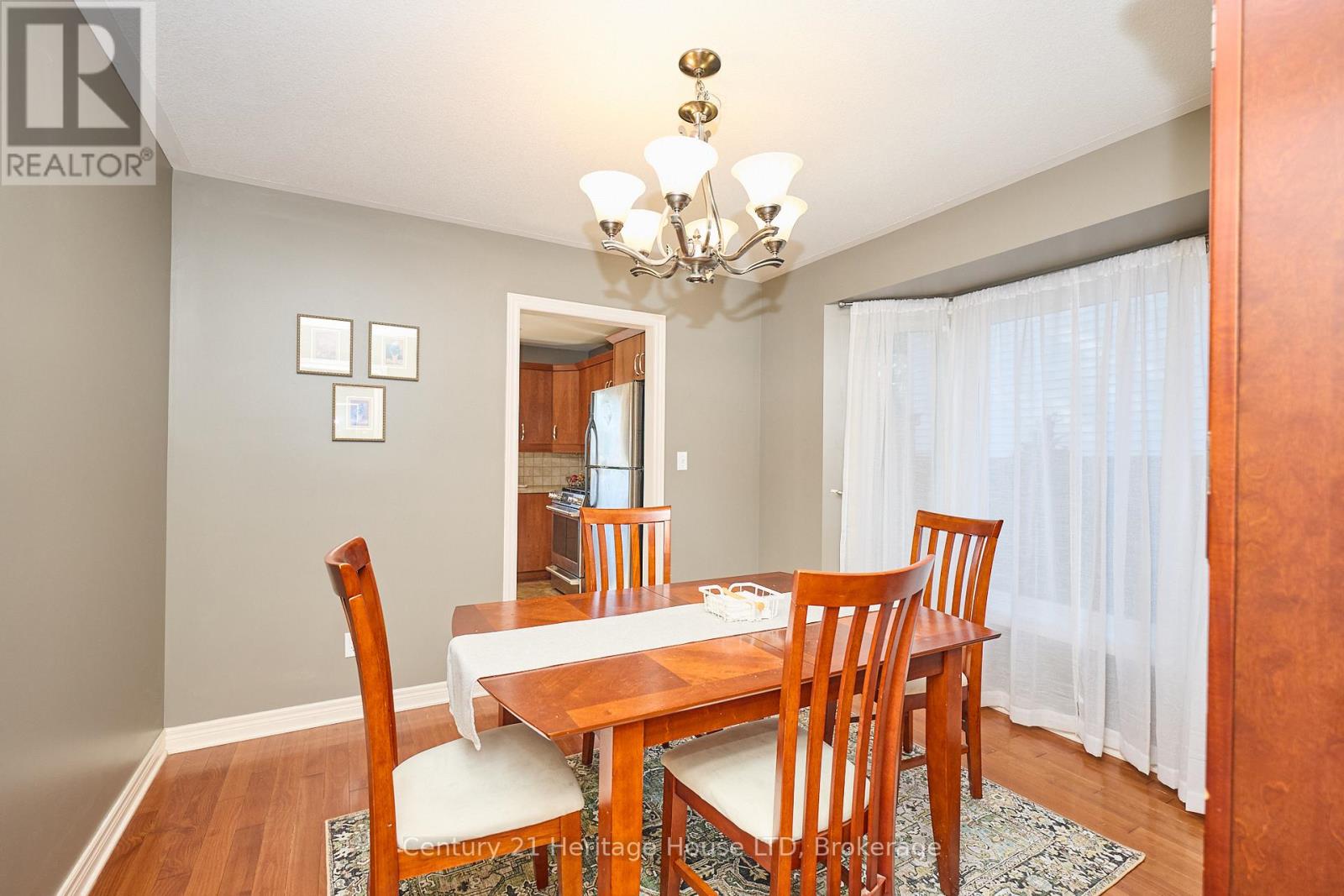 4 Arlene Street, St. Catharines, Ontario  L2S 4C9 - Photo 7 - X13177142