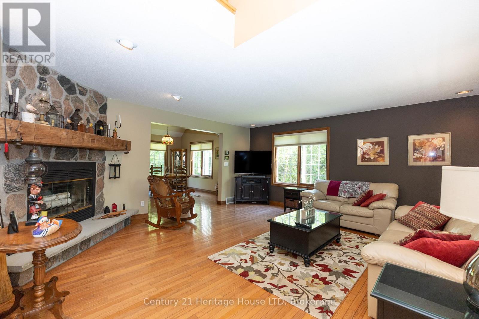 2468 Sunset Drive, Fort Erie, Ontario  L2A 5M4 - Photo 11 - X13177144