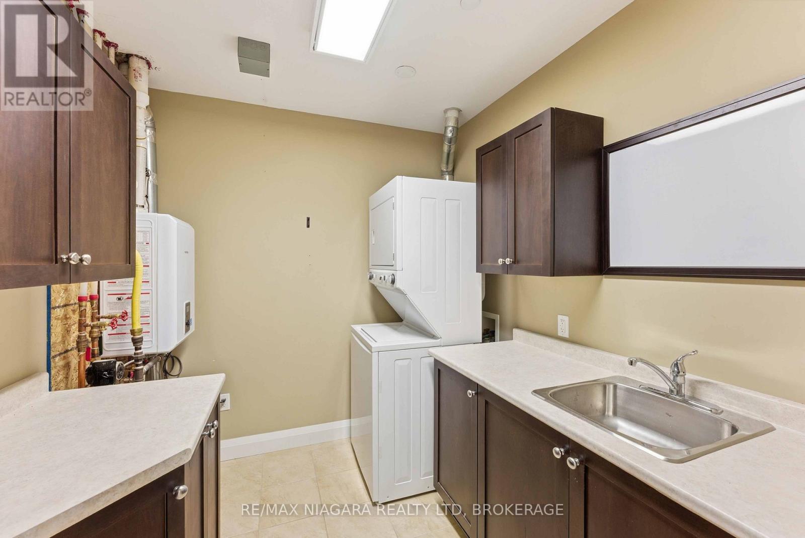 404 - 26 Wellington Street, St. Catharines, Ontario  L2R 5P8 - Photo 11 - X13177274