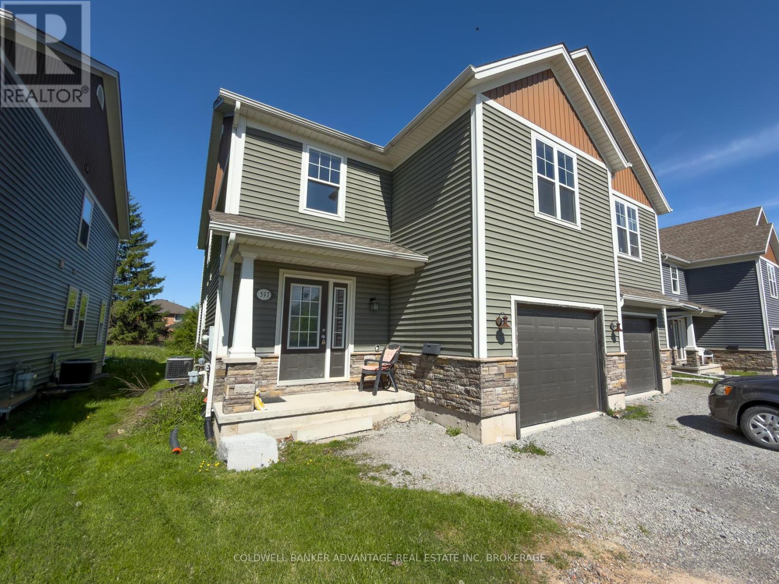 597 First Avenue, Welland, Ontario  L3C 1Z2 - Photo 2 - X13178222