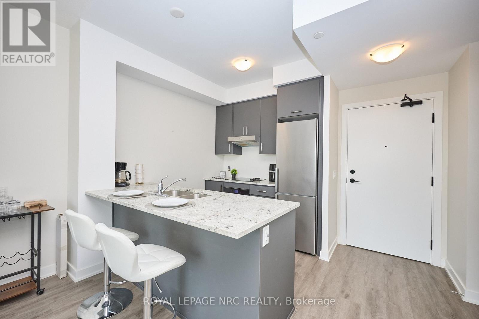 221 - 600 North Service Road, Hamilton, Ontario  L8E 0L2 - Photo 10 - X13180960